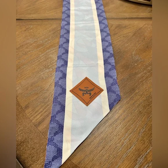 NWT MCM 100% Silk Scarf💎Authentic - Picture 10 of 17